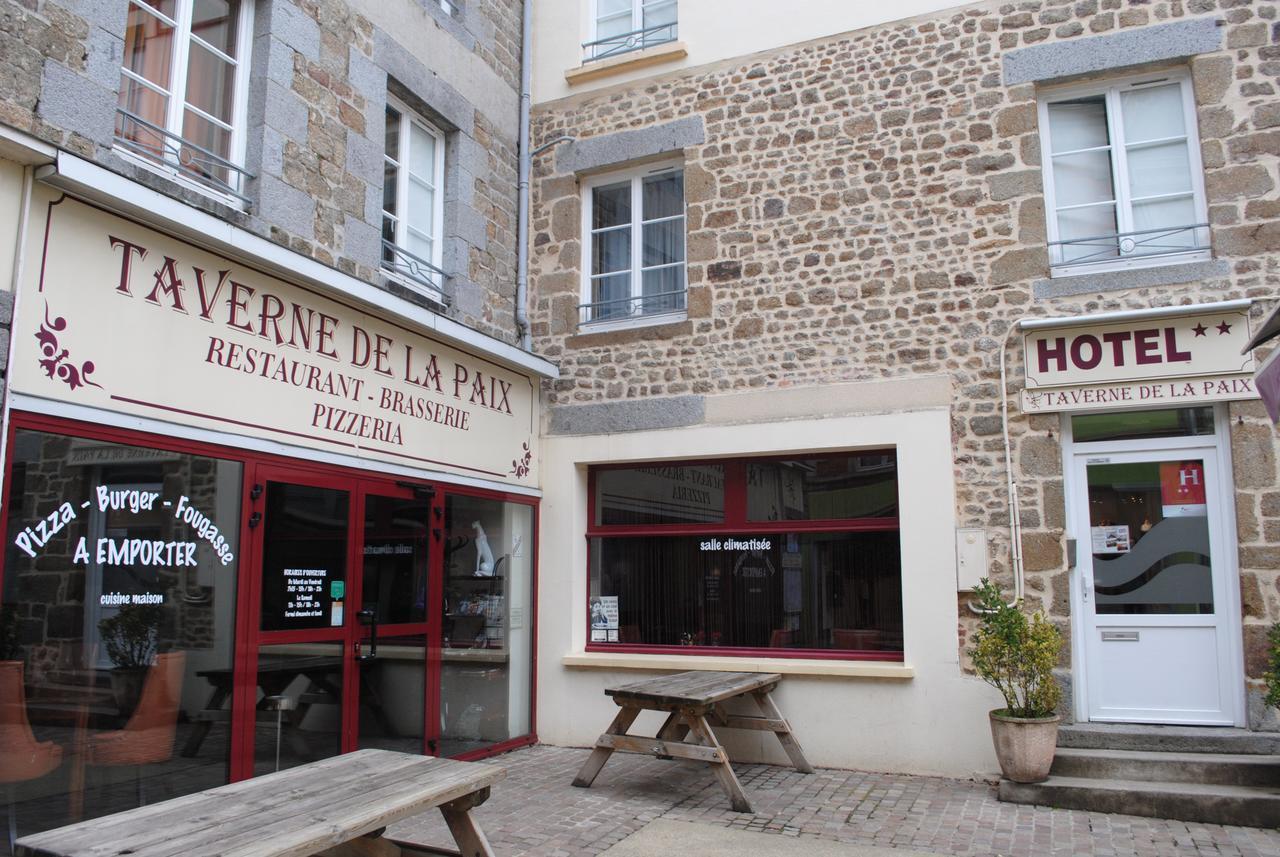 Taverne De La Paix La Ferte-Mace Екстериор снимка